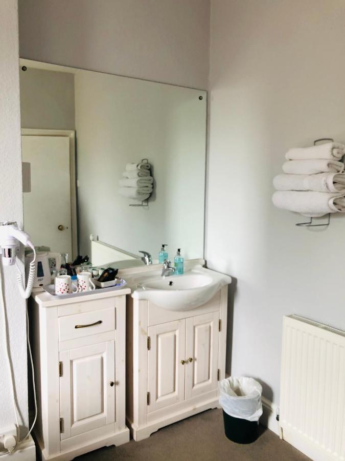 Brook House Bed & Breakfast Broadway  Luaran gambar